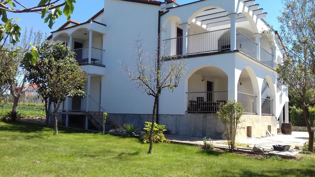 Apartments Pavlovic Ninski Stanovi Exterior photo